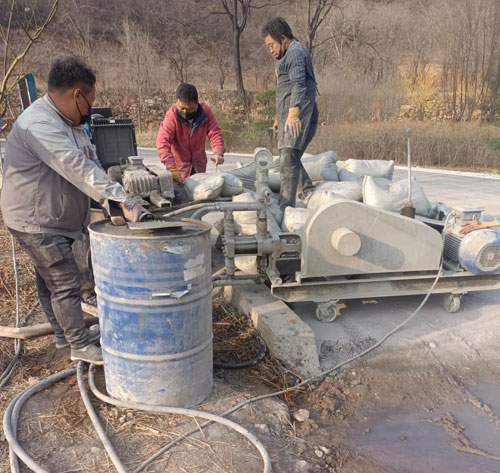 靖宇路面下沉注浆